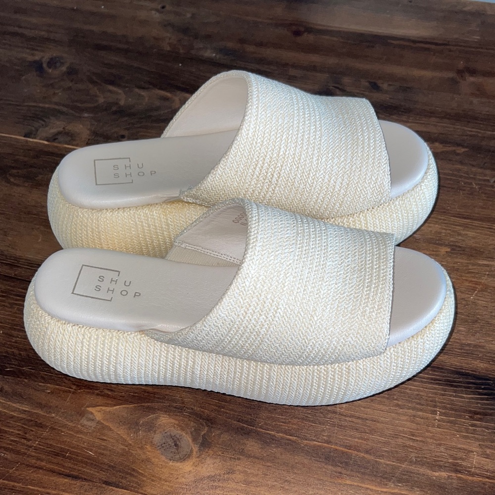 ShuShop ILANA Wedge Sandals in Ivory size 8.5